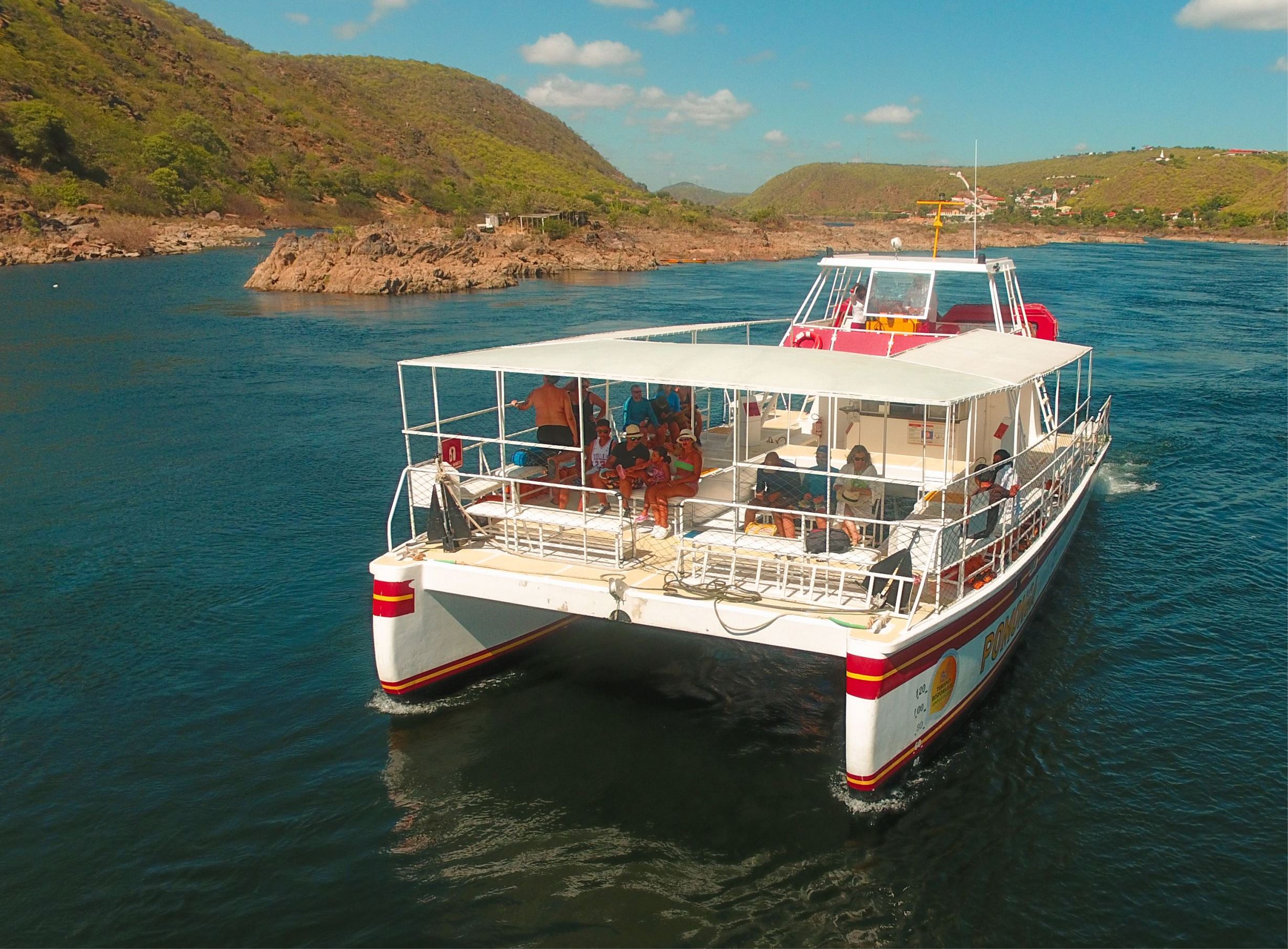 CATAMARÃ DO CANGAÇO ECO PARQUE COM REDE DE HIDROMASSAGEM